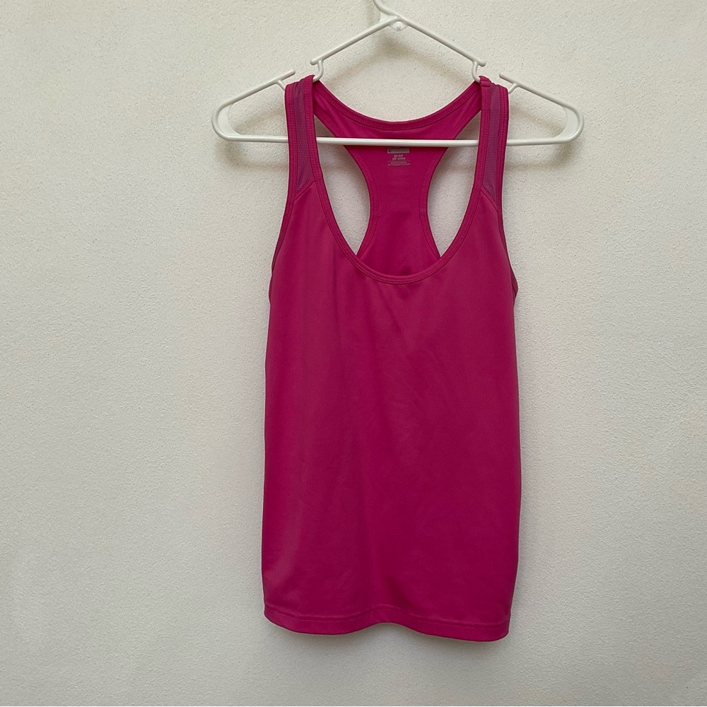 Old Navy Pink Razorback Built In Bra Workout Tank Size M Gym Athletic Spring